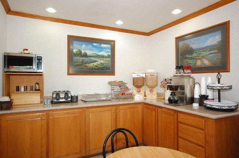 Super 8 By Wyndham Cleburne Restaurante foto