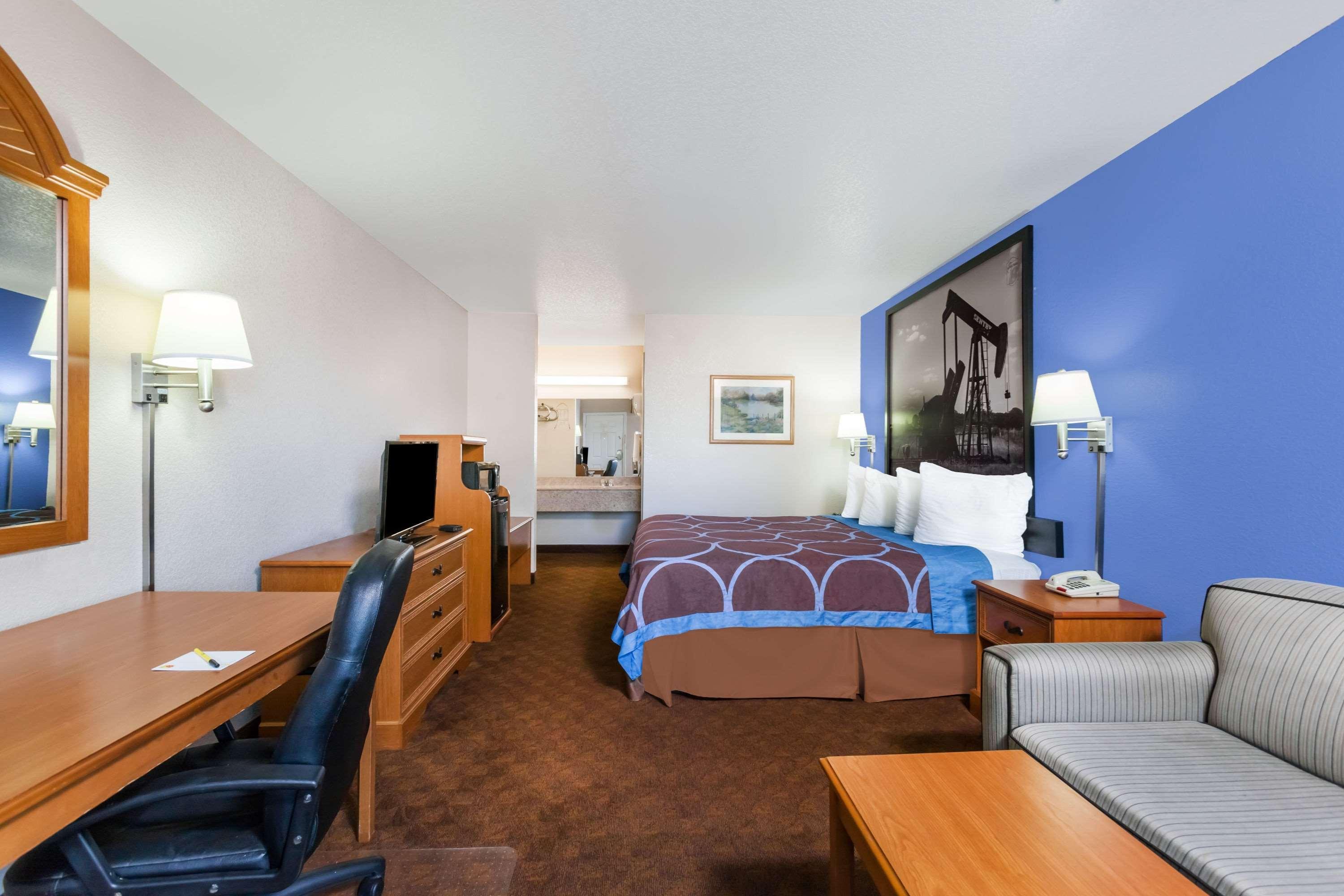 Super 8 By Wyndham Cleburne Exterior foto