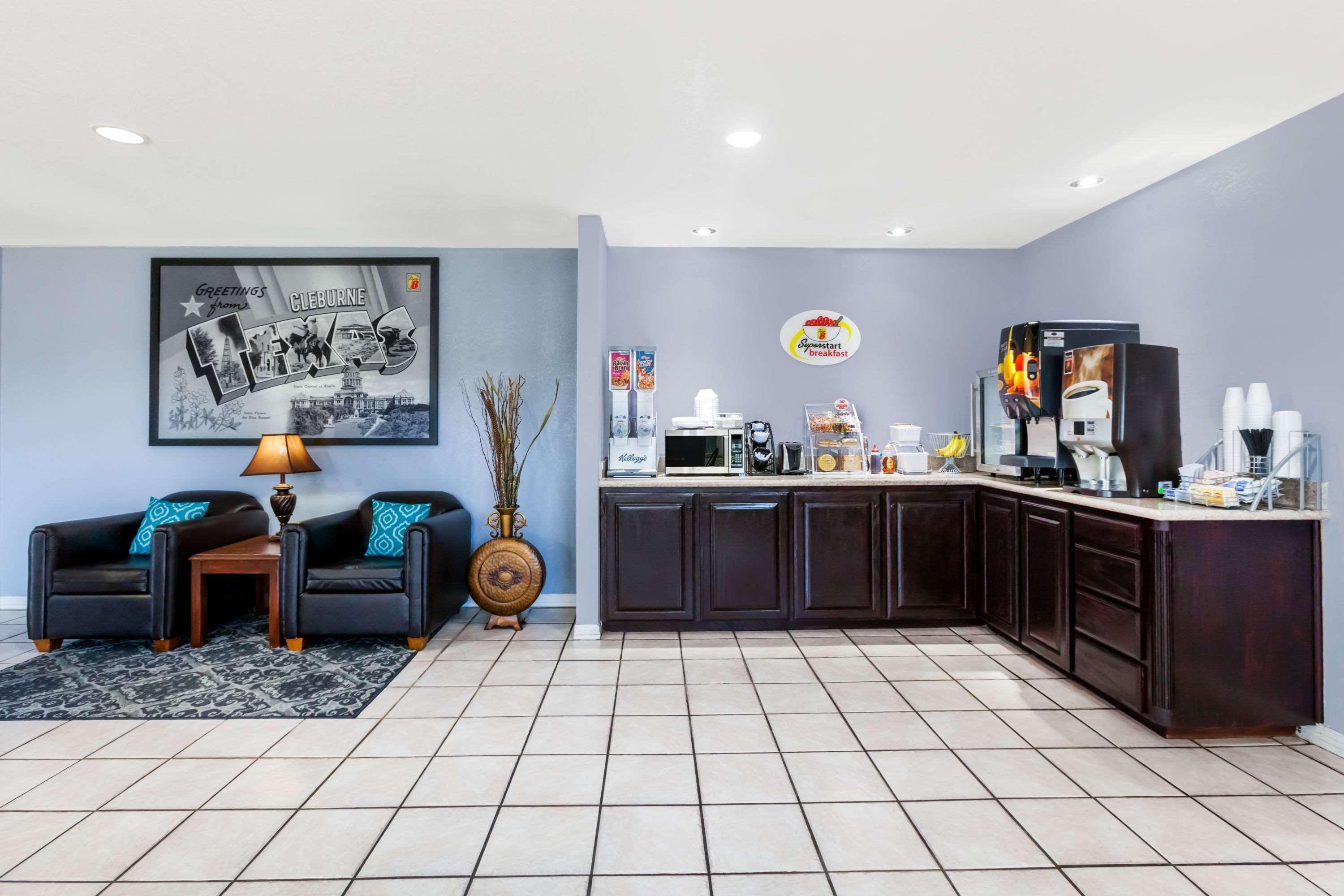 Super 8 By Wyndham Cleburne Exterior foto